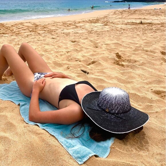 NWT wide brim Low Profile TOYO STRAW HAT Black White Hombre Eugenia Kim Inspo main image 5